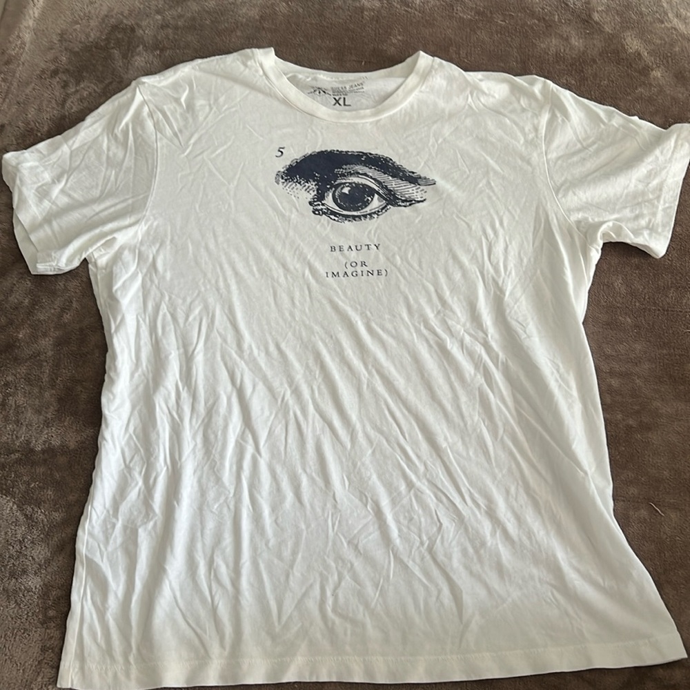 Guess White Short Sleeve Tee with Black Eye Graphic